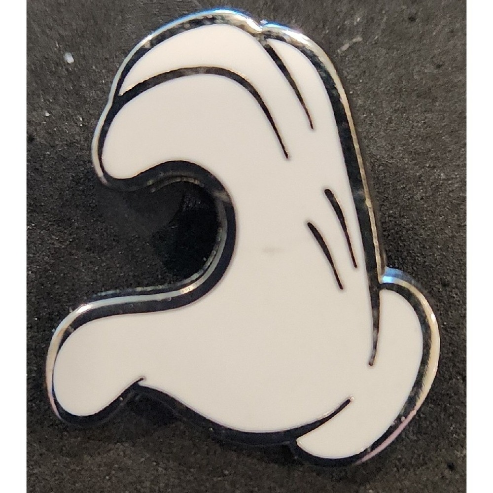Disney Pin Mickey Mouse Right Hand Glove White Heart 2018 Trading 00000